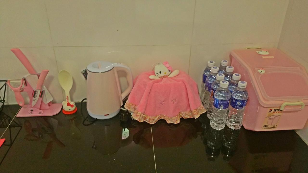 Hello Kitty Signature Suite Sandakan Buitenkant foto
